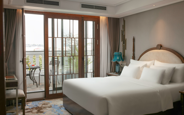 The Oriental Jade Hotel