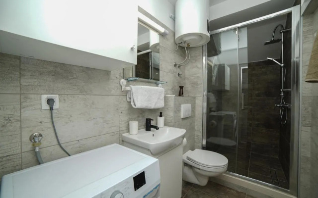 Victor - adorable studio with terrace+free parking