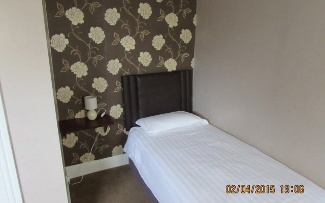 The Royal Clarence Hotel
