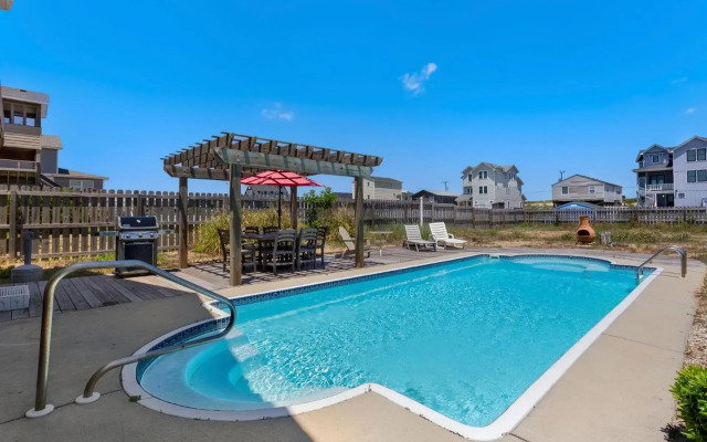 4122 - Blue White Haven