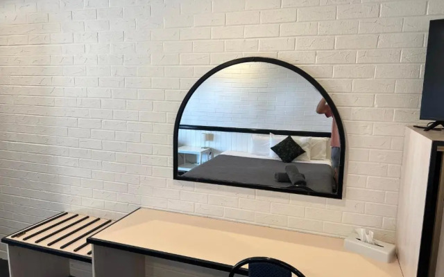 Albert Park Motor Inn