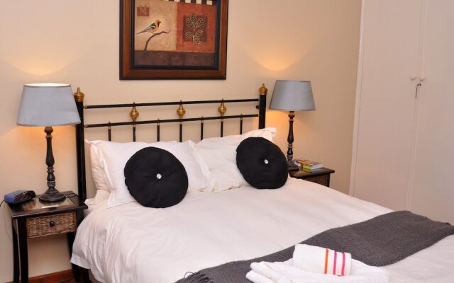 Birds of paradise B&B