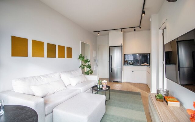 Apartamento em Pinheiros com Piscina