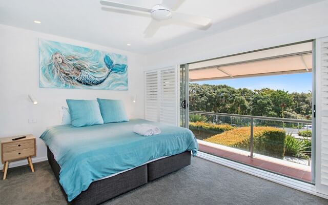#4 James Cook Apartments
