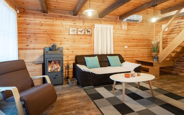 Chalet Markoci With Hot Tub