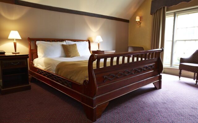 White Hart Hotel by Greene King Inns