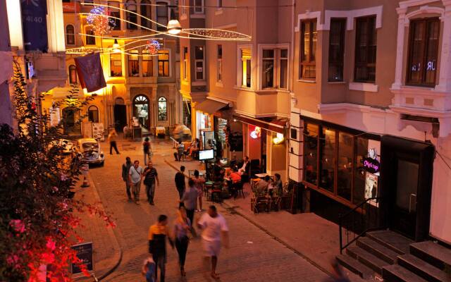 Taksim Istiklal Suites