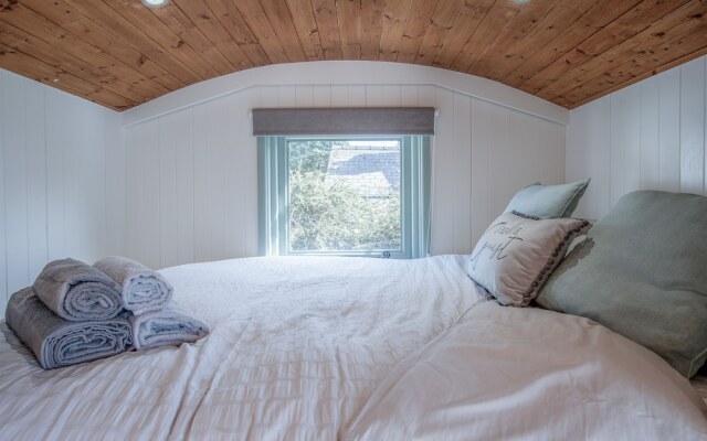 Willow - 1 Bedroom - Amroth