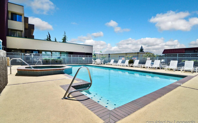 Best Western Cascadia Inn