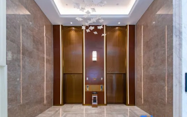 Vienna International Hotel  Qianjiang Qianyang West Road  Bus Station