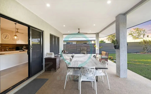 Modern Living Private Pool Bar Pets OK