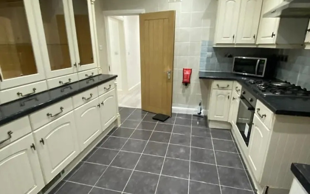 Beautiful House in SE London With a Huge Garden