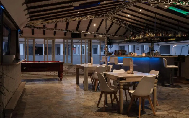 Katsaros Studios & Apartments