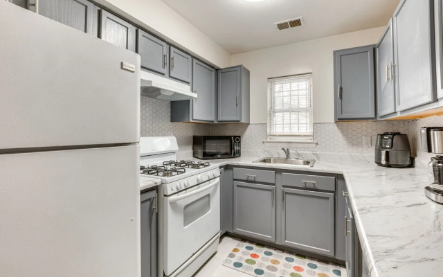 Cozy Newark Getaway ~ 15 Mi To Manhattan!