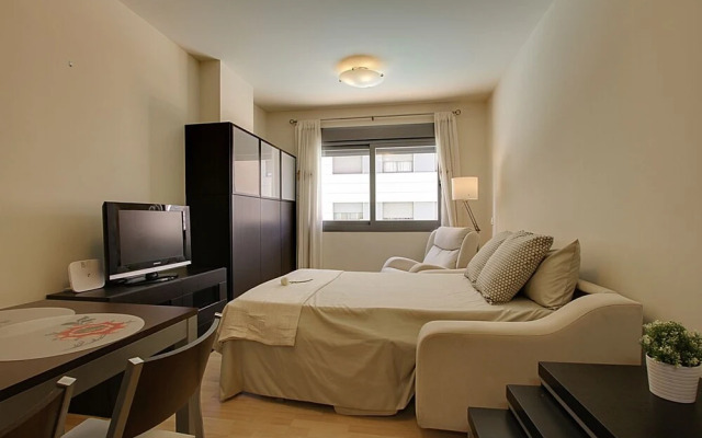 Apartamento Top Malaga Calle Pacifico con piscina y parking