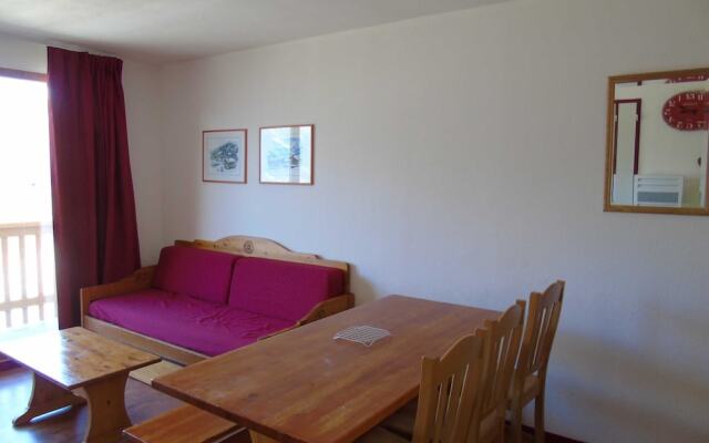 Lou Services Apartment CB70 LSI 001