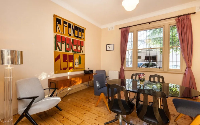 MADELINE, 1BDR Fitzroy Apartment