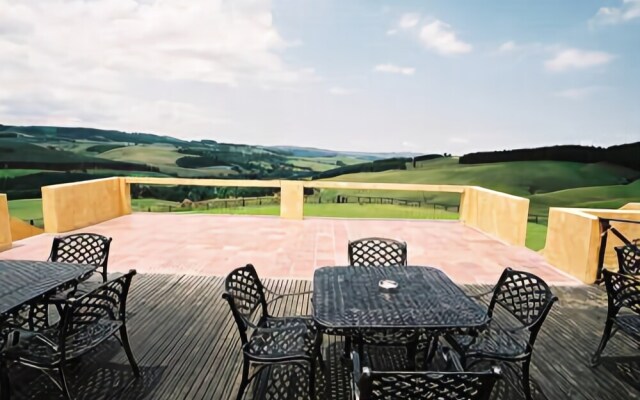 Woodridge Country Hotel