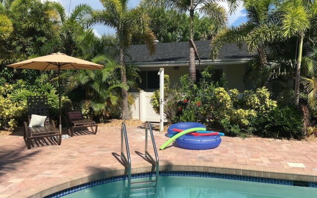 Palm Tree Villas