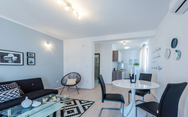 Apartments Made 4U