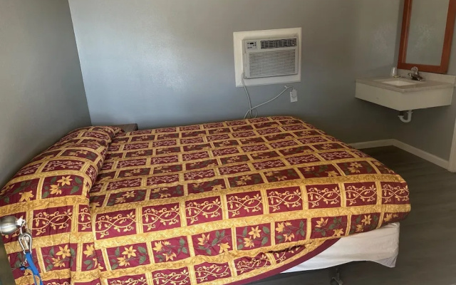 Super Inn