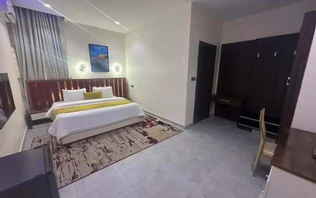 Kim Royal Hotel And Suites