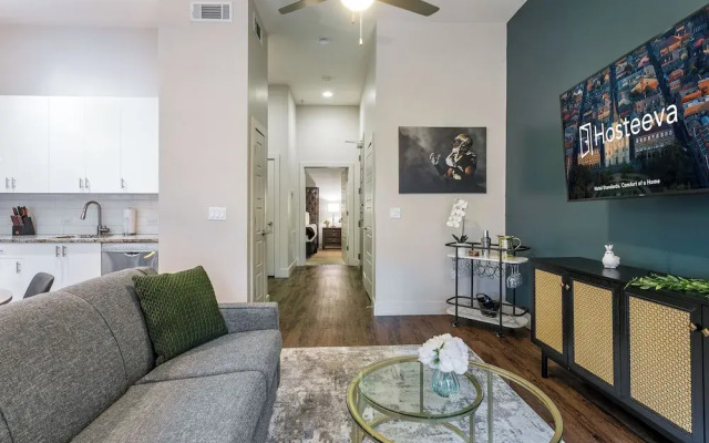 Tasteful Condo Near French Quarter