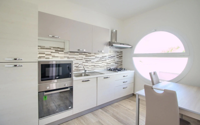 Luci Front Beach House