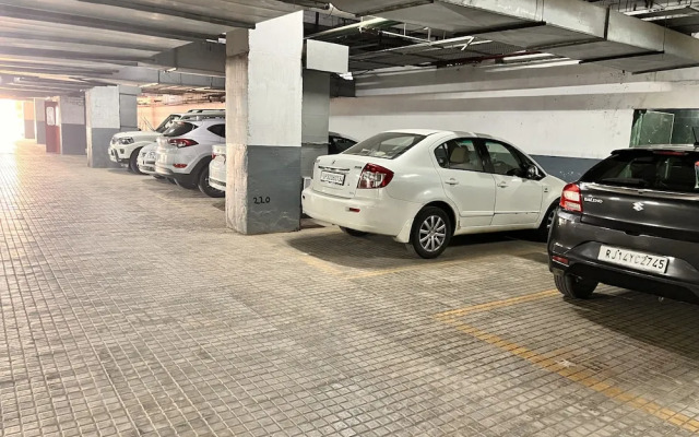 Flamingo Hotel Sector 67