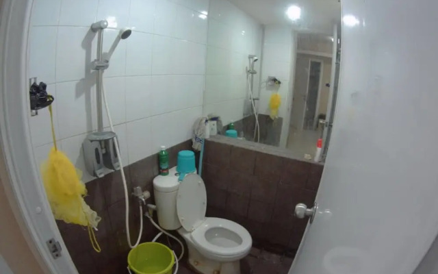 Apartment Green Pramuka by Vincent