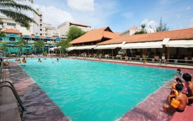 First-Luxury Wing Hotel Saigon