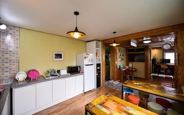 Suncheon Station Guesthouse - Hostel