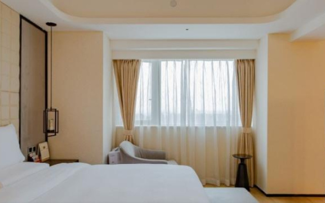 Grand Kingtown Hotel
