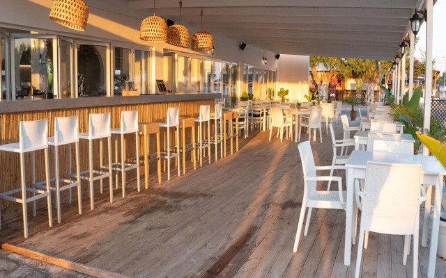 Seaside Beach Marmari Hotel