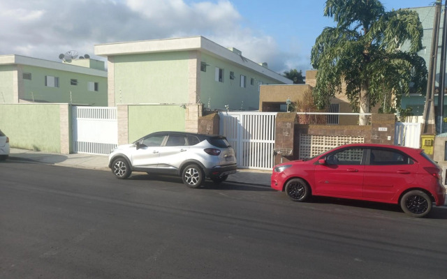 Casa Térrea-Bertioga-Uso exclusivo para de 1 a 10 pessoas