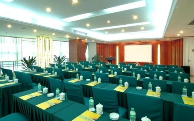 Universal House Golden Gulf Hotel