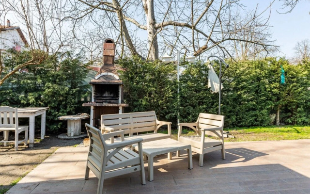 Duplex Villa With Pool and Garden in Sapanca