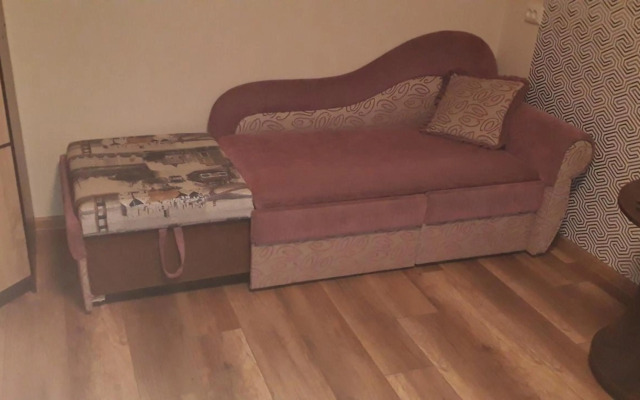 Apartment 30 m2 on Sergei Esenin 11