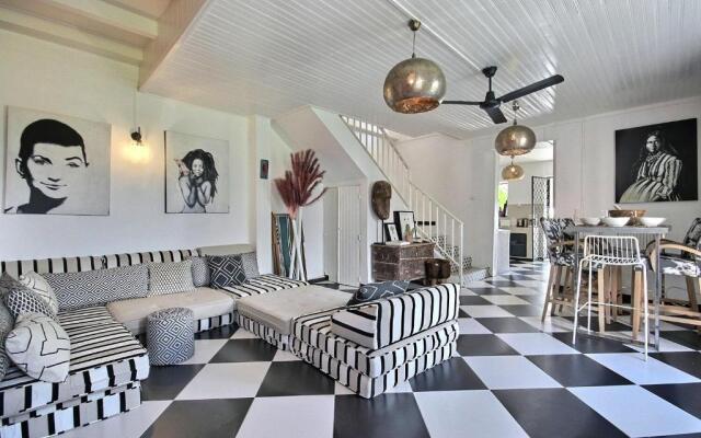 Magnifique Villa avec accès à la plage