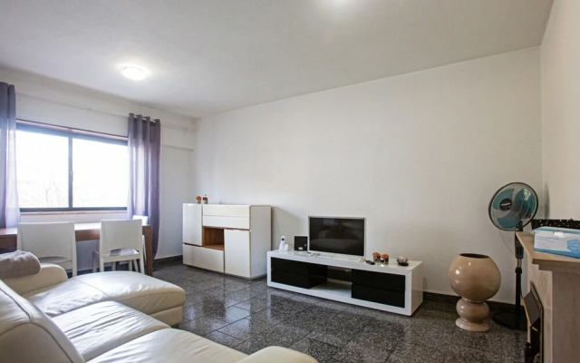 Charming 2 Bedroom Apartment in Lisbon