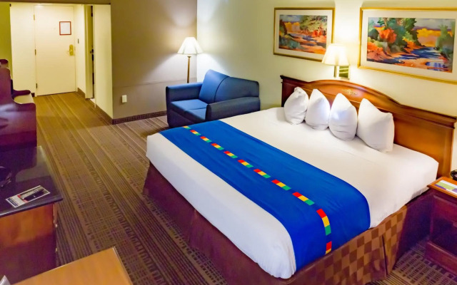 Park Inn by Radisson Sharon