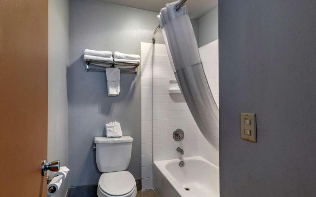 Quality Inn