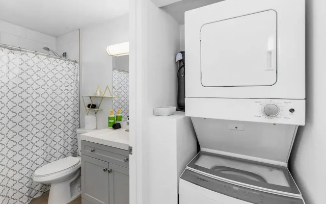 Citrus Blossom 1BR Condo with Pool