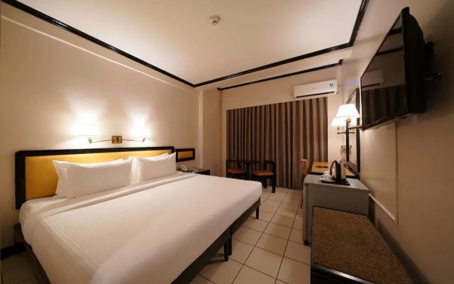 Palm Hotel Manila