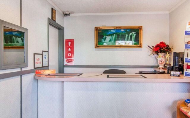 Motel 6 Portland, OR - Southeast