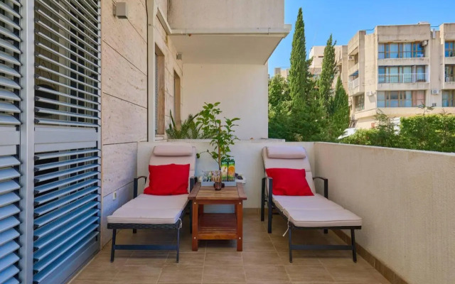 The Monroe - Stylish 2 BD Apartment In Villa Orsan