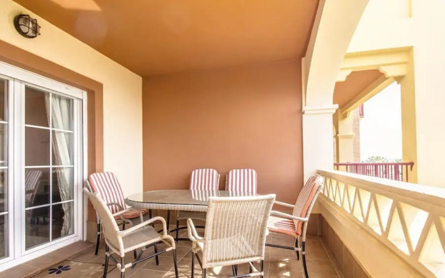 3 Bed Beach Apartment With Views Isla Canela