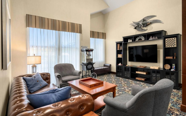 Staybridge Suites Everett-Paine Field by IHG