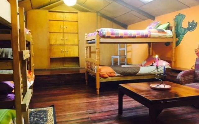 Hostal Huanacauri