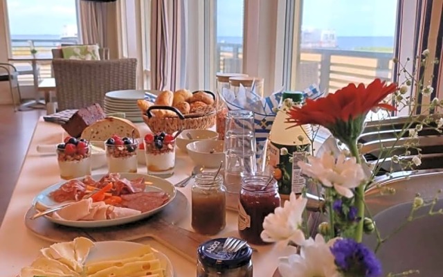 Beach Room